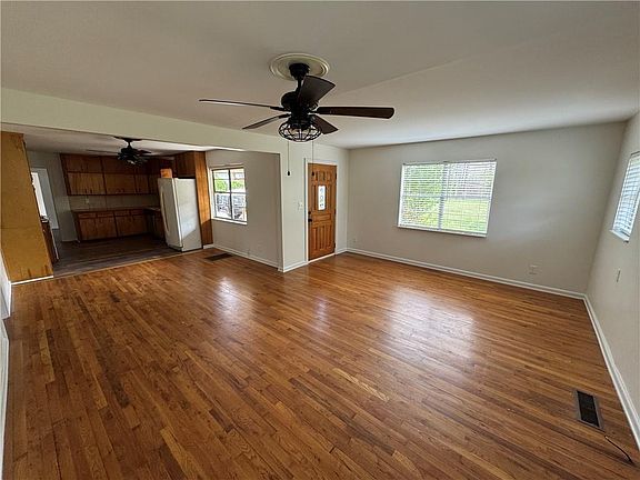 3rd image of 276 Camp Glisson Rd