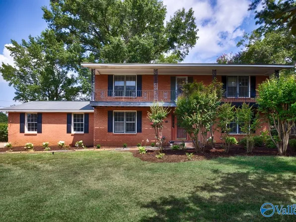 8021 Navios Dr SE, Huntsville, AL 35802