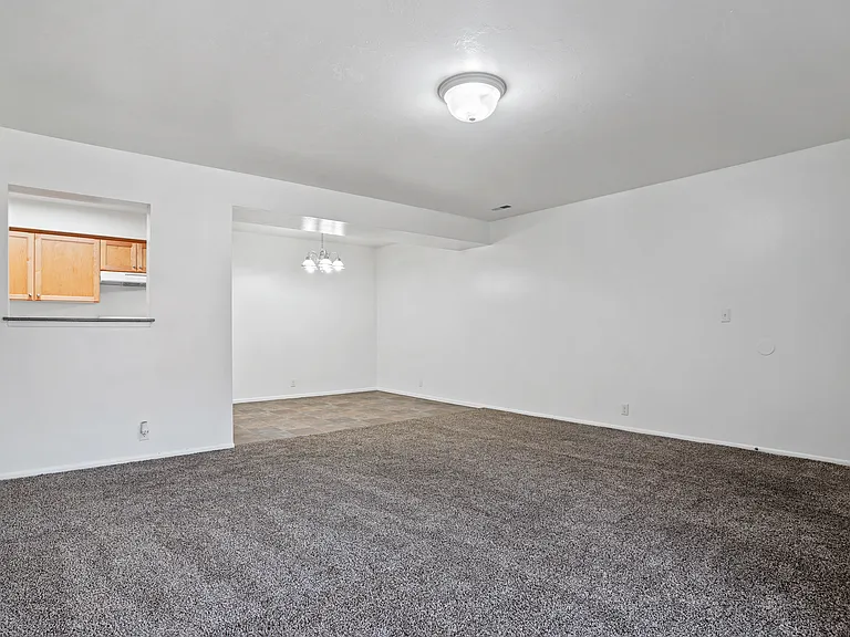 480 E Brandt Ct — Photo 17