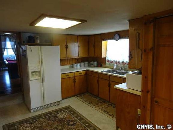 5th image of 4702 Park St