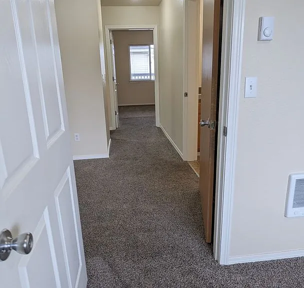 Wellesley Park Apartments — Photo 80