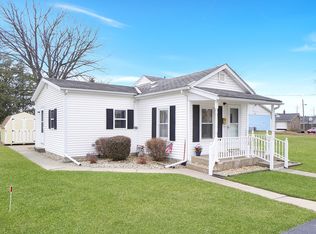 312 E 1st St, Sandwich, IL 60548