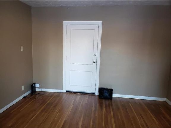 2nd image of 1630 H St APT A6