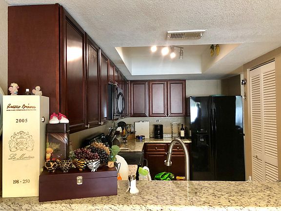 5th image of 2771 Summerdale Dr APT 5