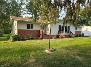 16305 Sperry Rd, Vermilion, OH 44089