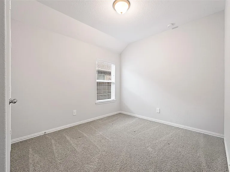 22230 Cortona Glen Dr — Photo 11