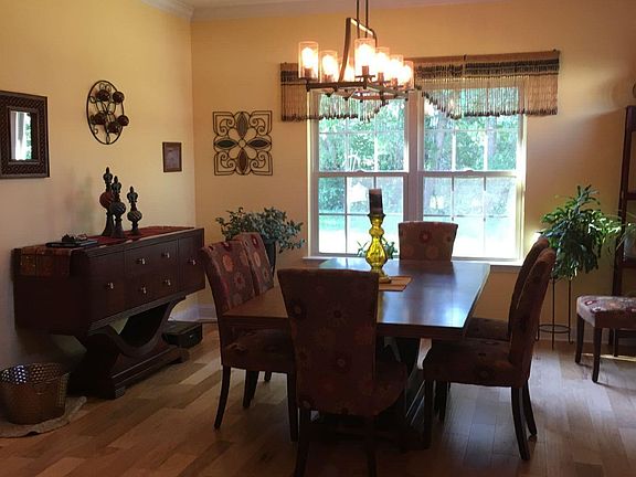 4th image of 2208 Audubon Ln