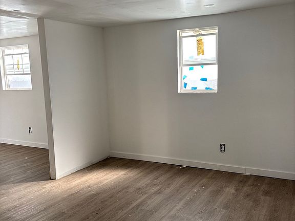 4th image of 26 W 27th St #1