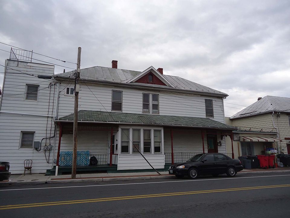 1st image of 204 1/2 N Kent St