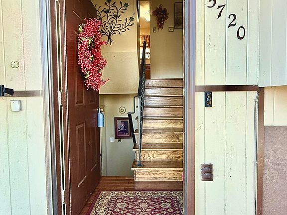 2nd image of 5720 Aloha Ave