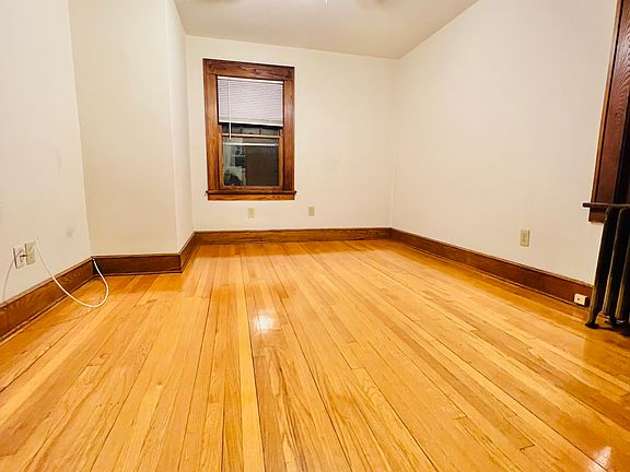 5th image of 190 Hawthorne Ave Floor 2