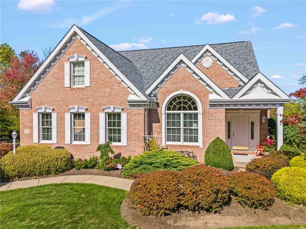 144 Driftwood Dr, McMurray, PA 15317