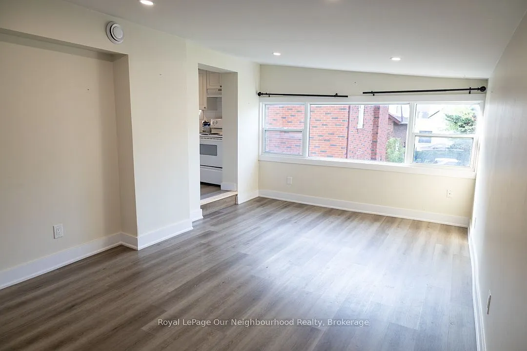 3 bed, $1,899 — Photo 3