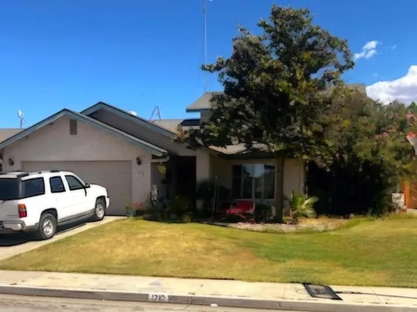 1710 Sandlewood St, Coalinga, CA 93210
