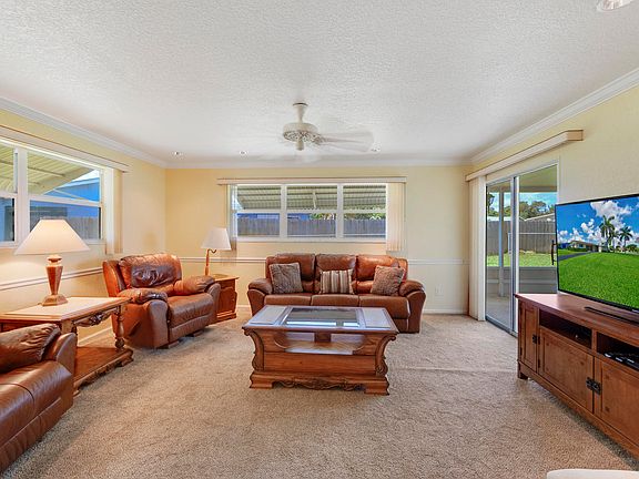 3rd image of 333 Henthorne Dr