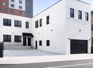 116 36th St, Union City, NJ 07087