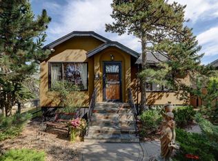 226 W 8a St NE, Calgary, AB T2E4J1