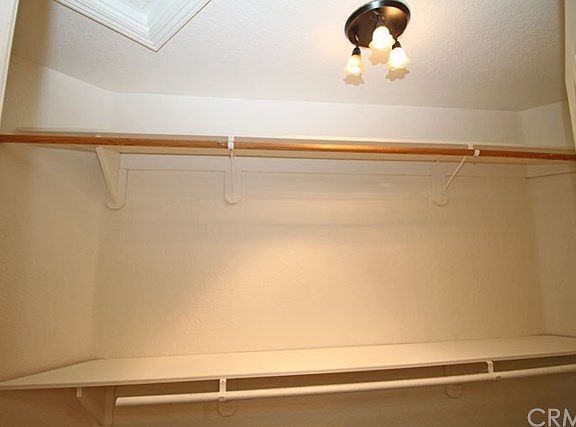 4th image of 4909 Briercrest Ave