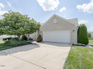 26395 E Wexford Dr, Perrysburg, OH 43551