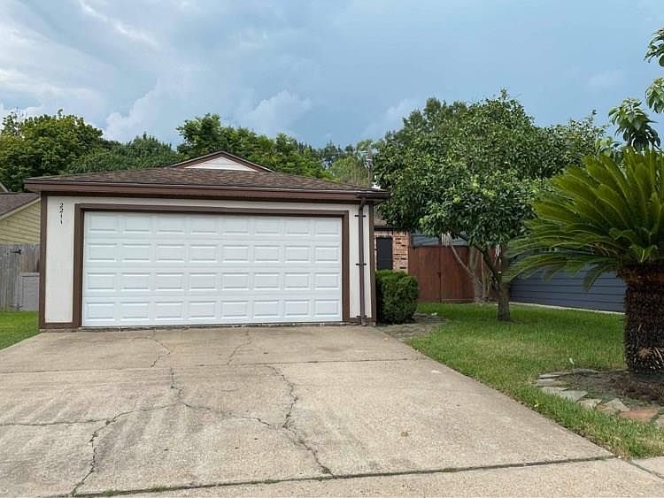 1st image of 2211 Bunker Hill Ct