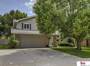 16519 Riggs St, Omaha, NE 68135