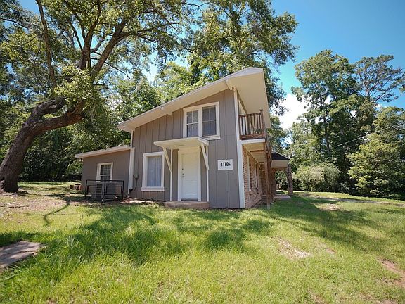 2nd image of 1118A Pichard Dr #A