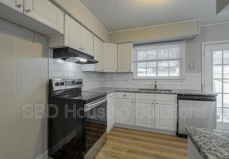 16003 E 35th St S — Photo 11