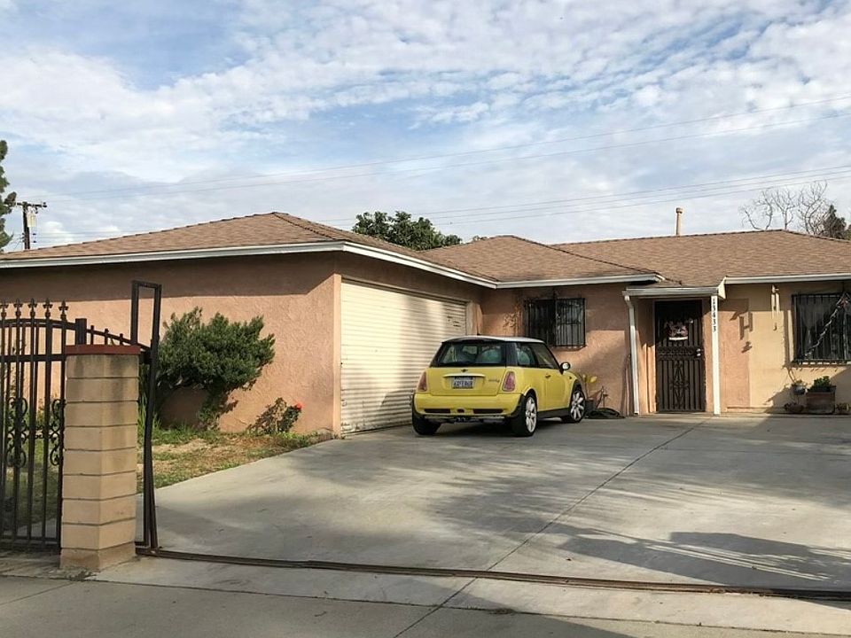 1st image of 13433 Moccasin St