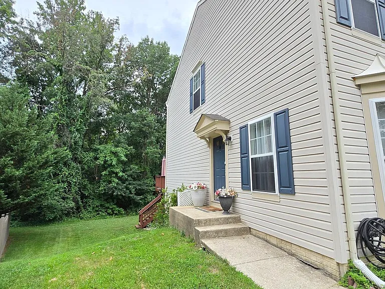 160 Leeds Creek Cir — Photo 2