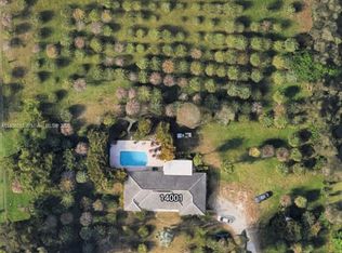 14001 Mustang Trl, Southwest Ranches, FL 33330