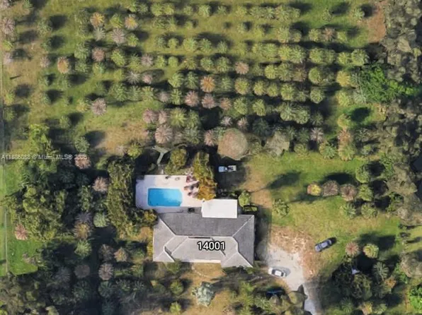 14001 Mustang Trl, Southwest Ranches, FL 33330