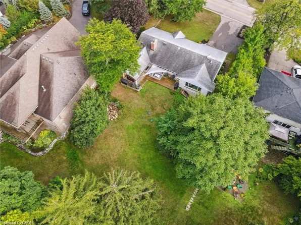 120 Riverbank Dr, Cambridge, ON N3H 4R6