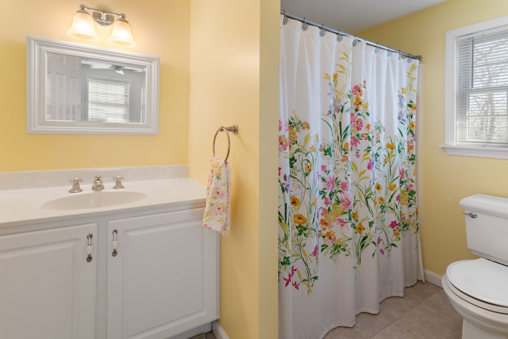  guest room 2 en-suite bath