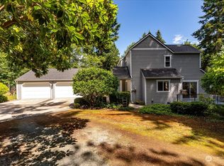 81 Denneboom Rd, Coupeville, WA 98239