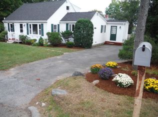 2 Lakeview Avenue, Middleton, MA 01949