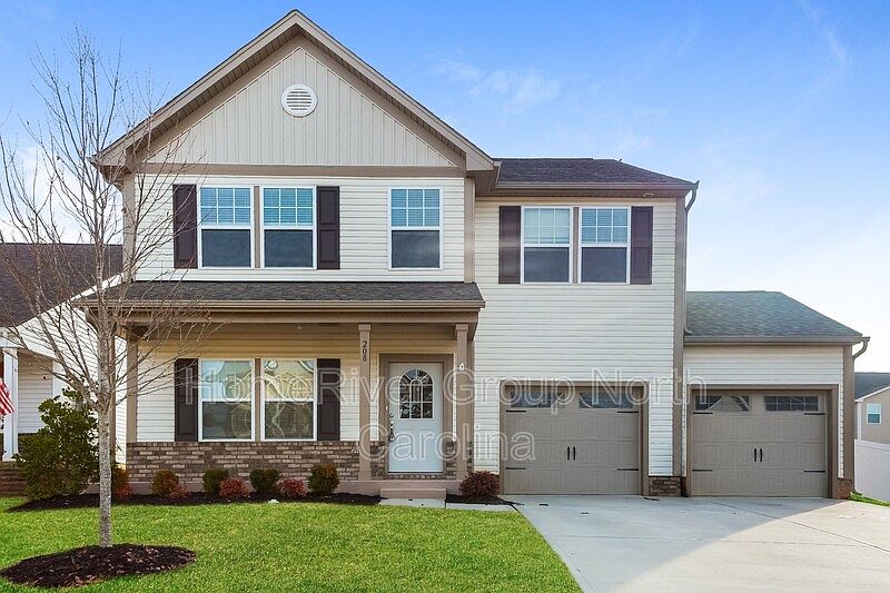 1st image of 208 Fesperman Cir