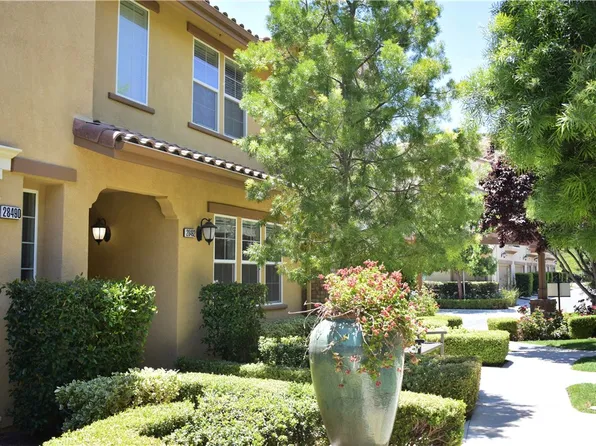 28492 Herrera St, Santa Clarita, CA 91354