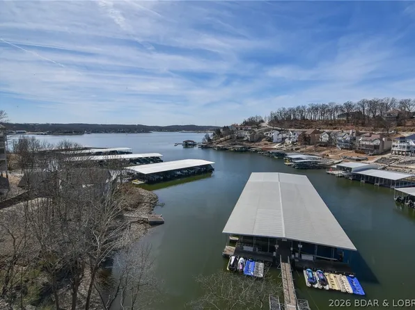 158 Regatta Bay Cir #4E, Lake Ozark, MO 65049