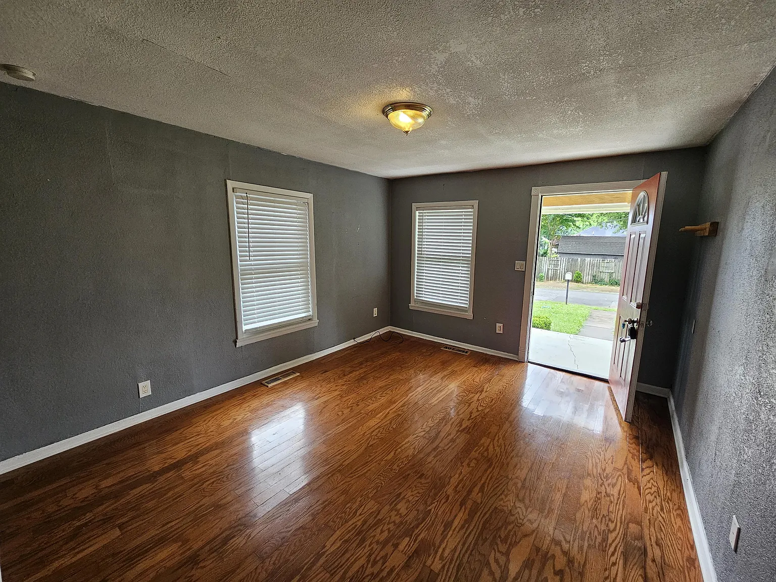 107 Guild Street - 1 — Photo 3