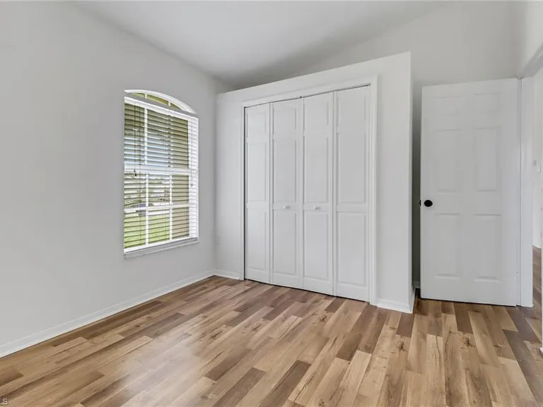 18560 Holly Rd — Photo 19