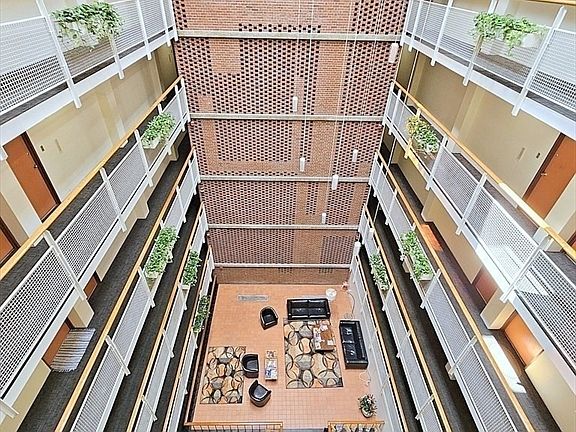 5th image of 29 Concord Ave APT 614