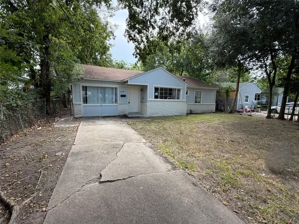 10109 Fairland Dr, Houston, TX 77051
