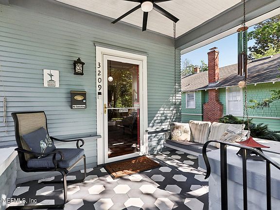 5th image of 3209 OAK Street