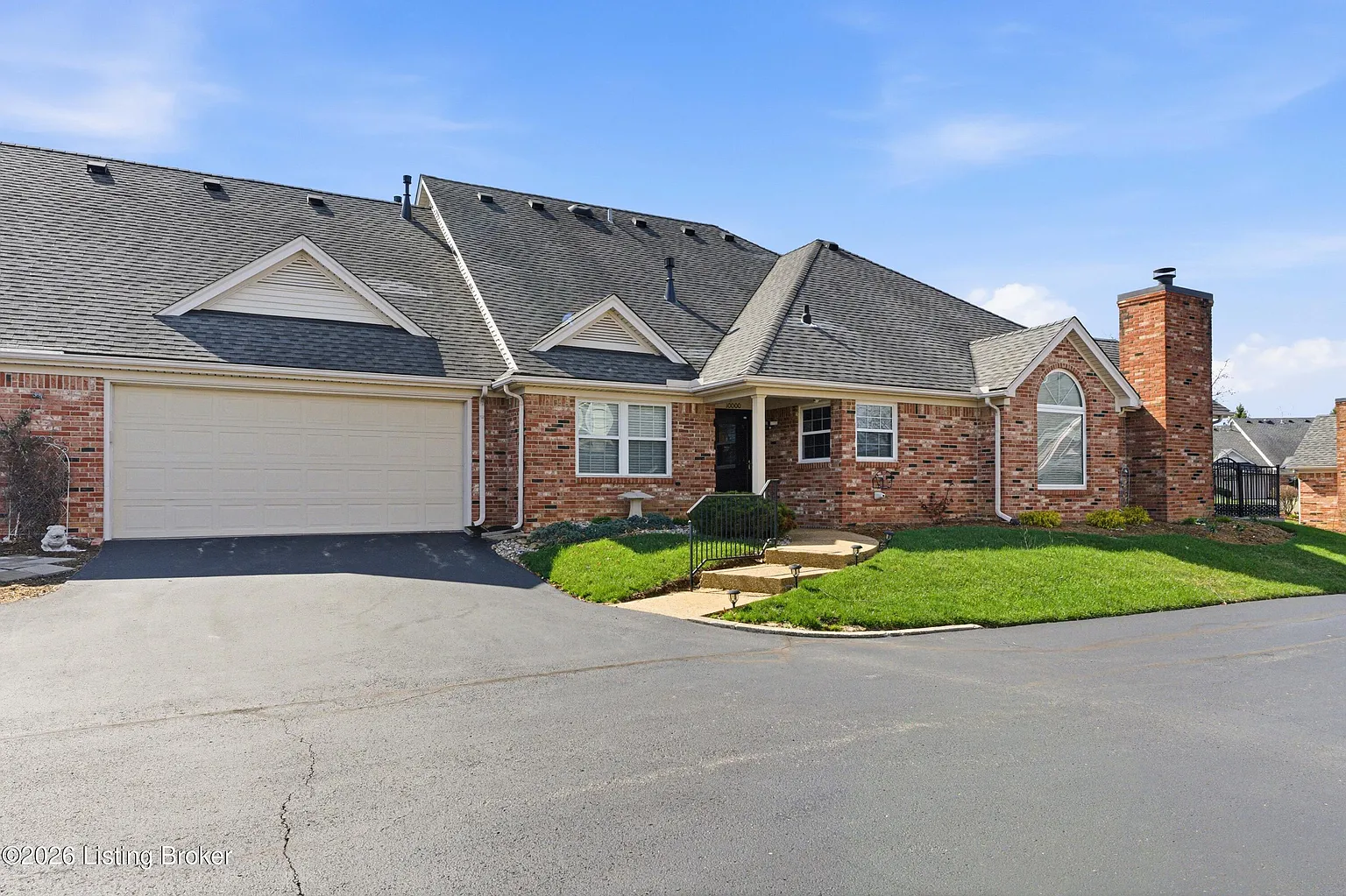 10000 Plum Hollow Ct photo 1
