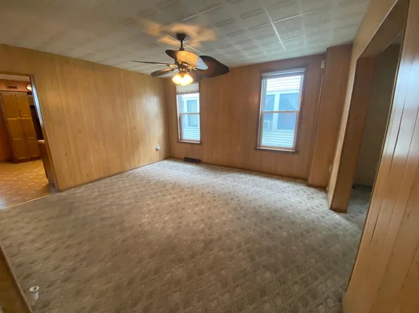 96 S Maple Ave, Kingston, PA 18704