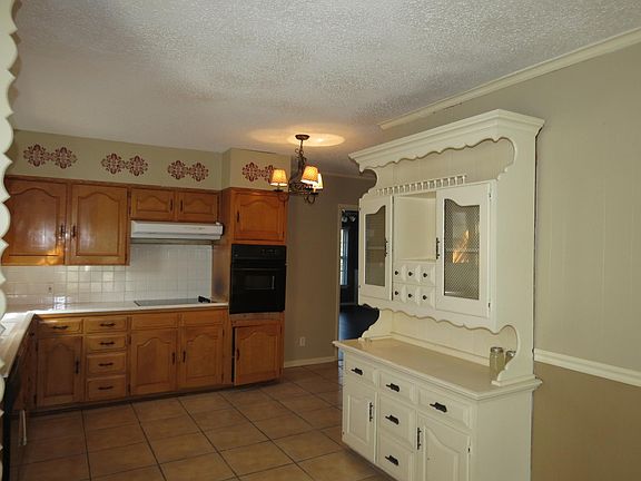 3rd image of 5927 Fairway Ave