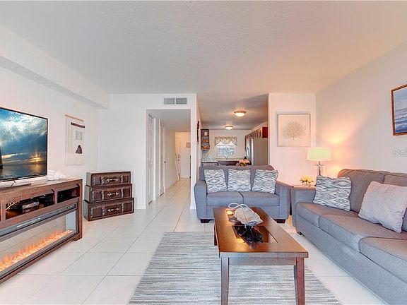 4th image of 3775 Pompano Dr SE #3775