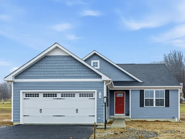 129 Summerfield Dr, Hanover, PA 17331