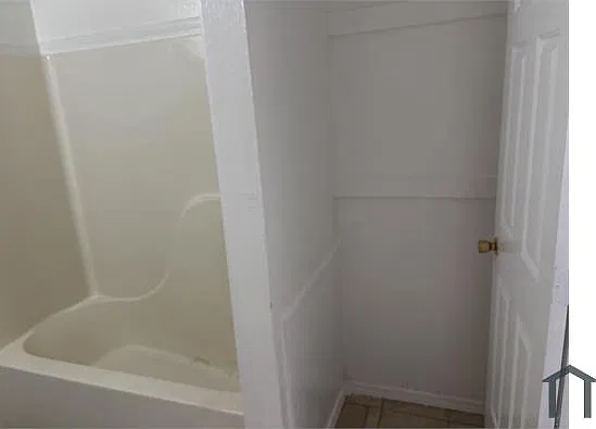 4 bed, 1205 sqft, $1,650 — Photo 2