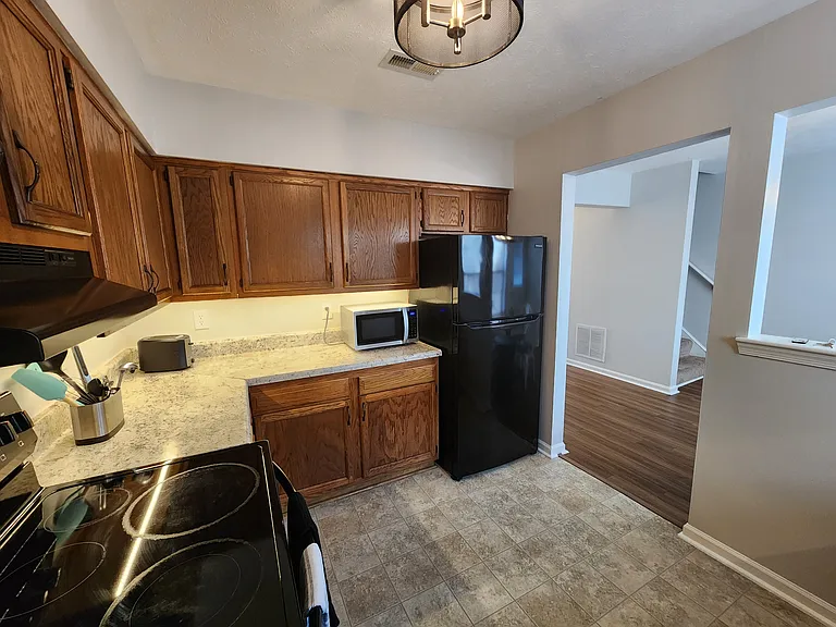 1710 Skiffes Creek Cir — Photo 14